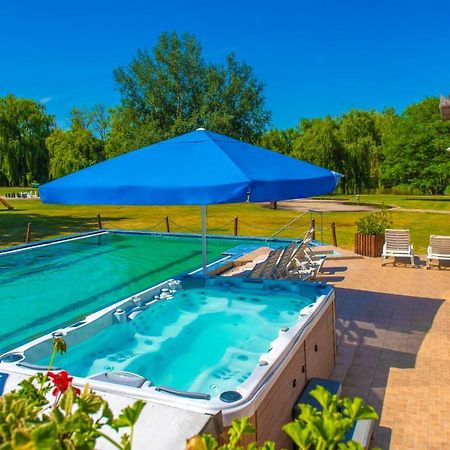 Zichy Park Hotel Bikács Dış mekan fotoğraf