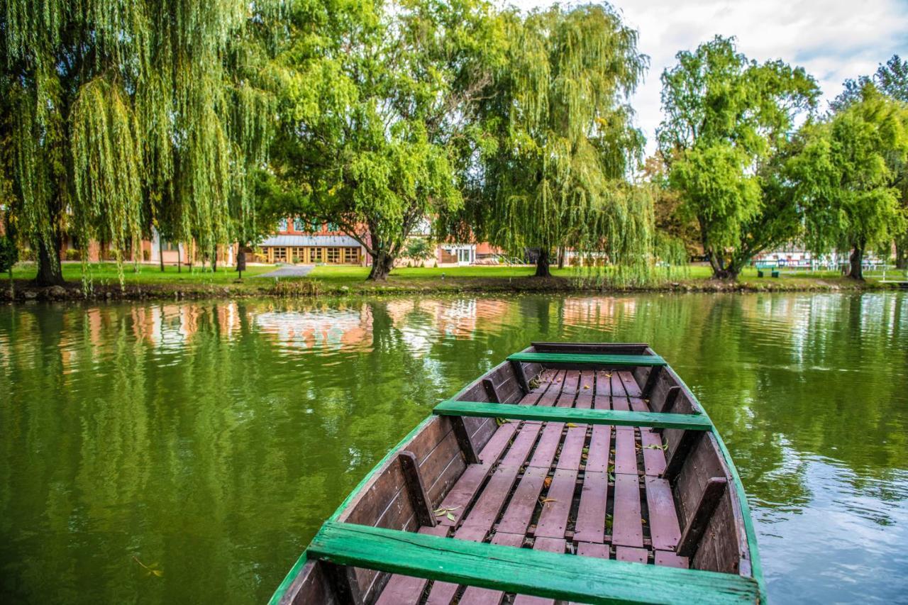 Zichy Park Hotel Bikács Dış mekan fotoğraf